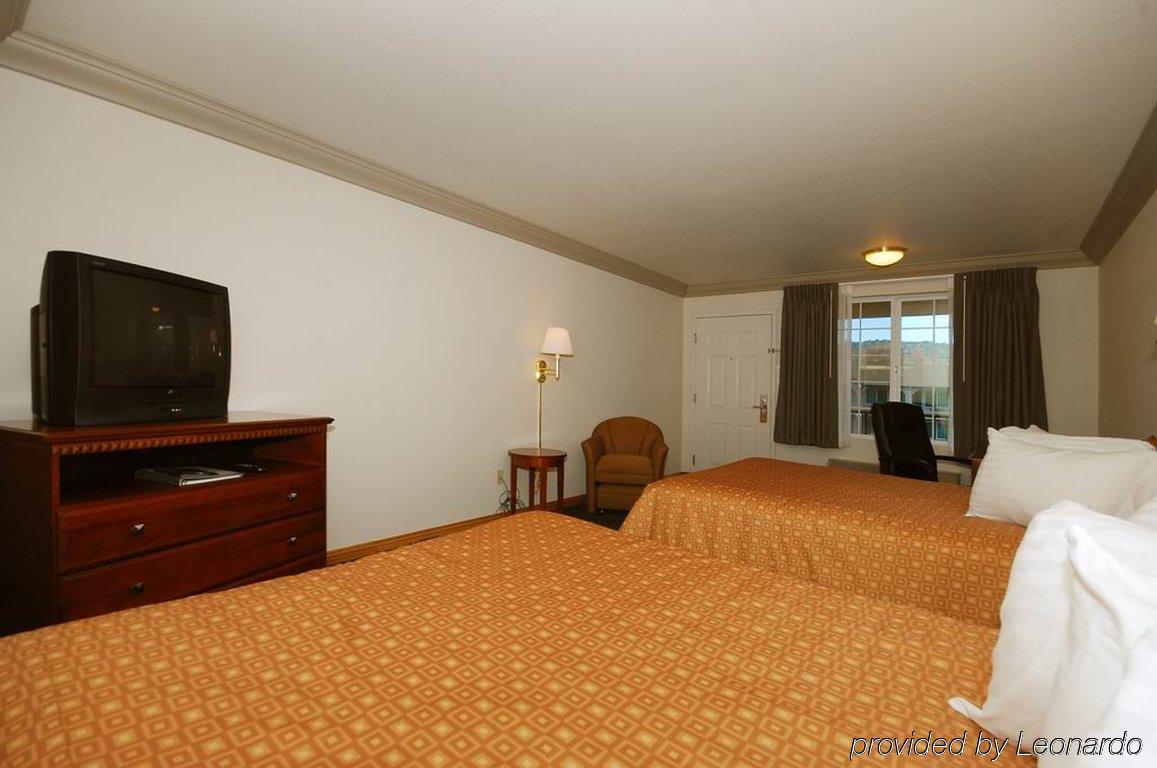 Cloverdale Wine Country Inn & Suites Δωμάτιο φωτογραφία