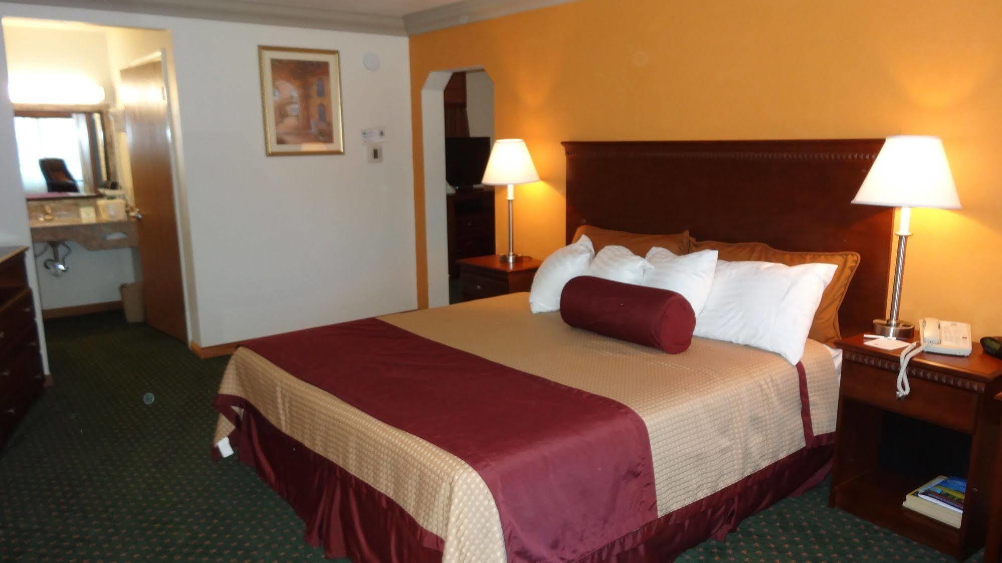 Cloverdale Wine Country Inn & Suites Εξωτερικό φωτογραφία